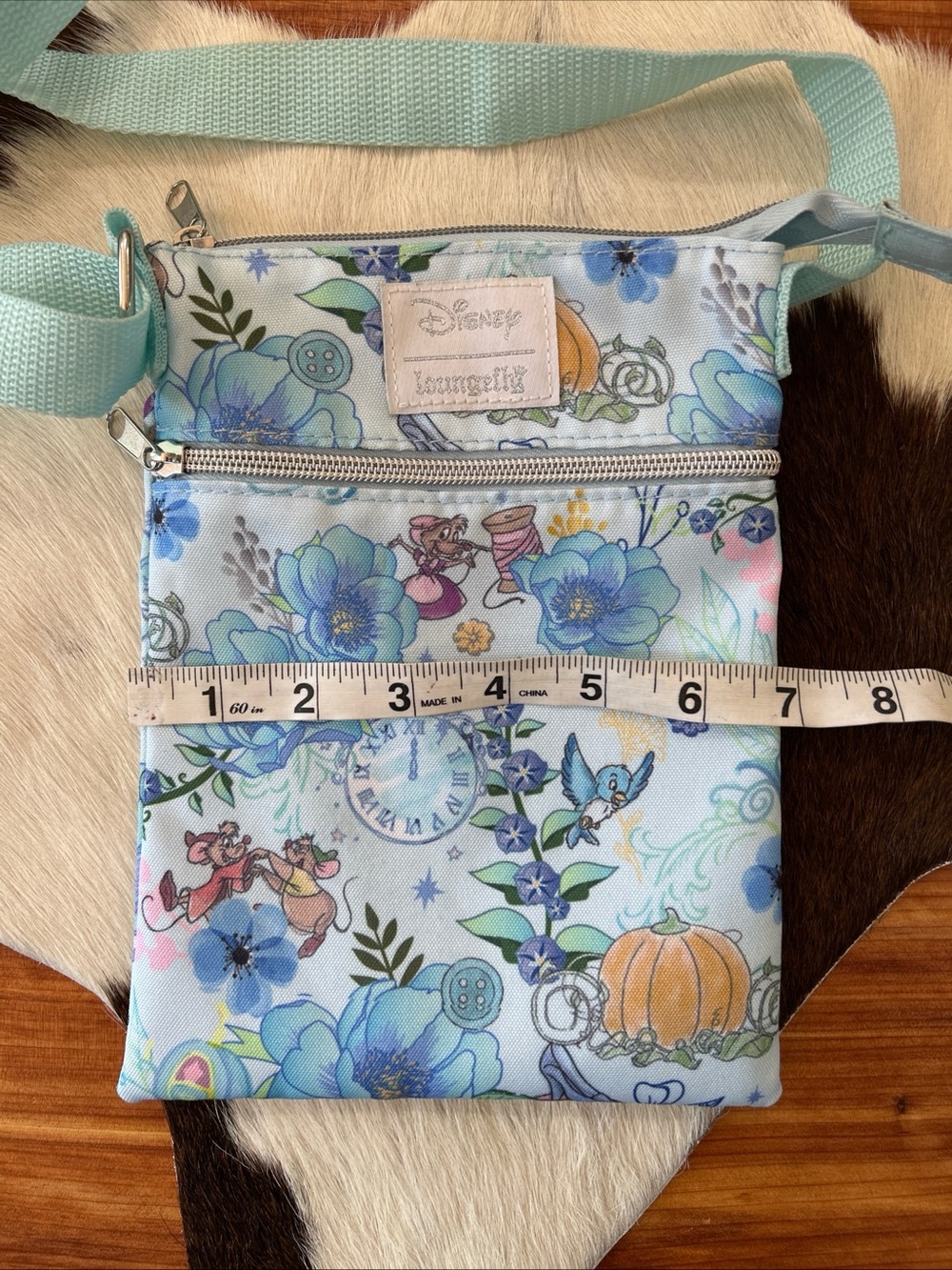 Disney Loungefly Cinderella Mice Floral Passport Crossbody Bag Light Blue - Picture 5 of 7